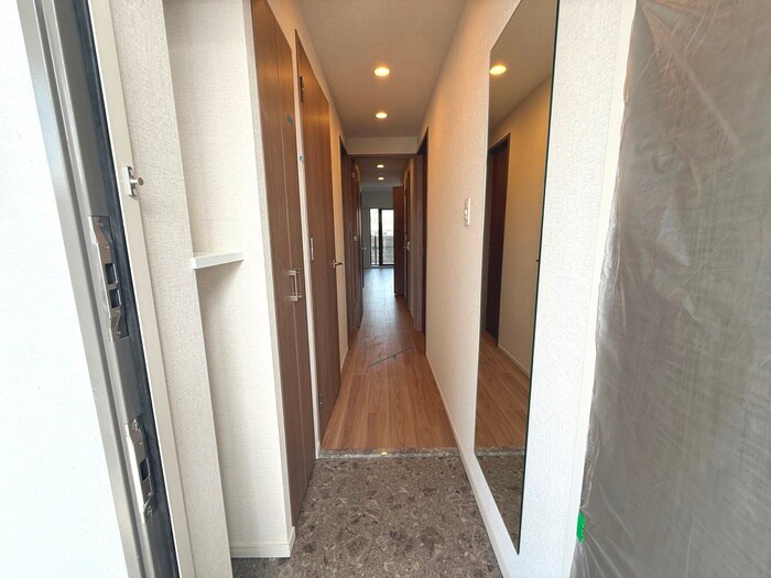 物件内観写真20　(廊下)