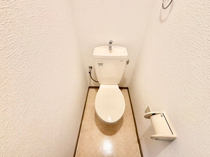 物件内観写真15　(トイレ)