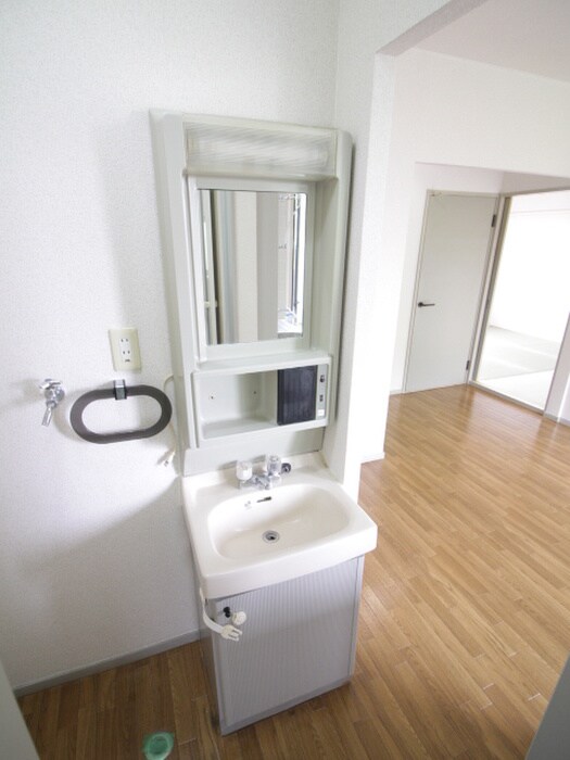 物件内観写真10　(洗面)