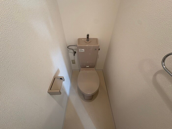 物件内観写真12　(トイレ)