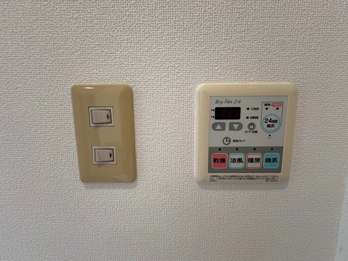 物件内観写真16　(内観写真)