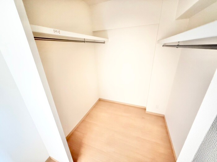 物件内観写真16　(収納)