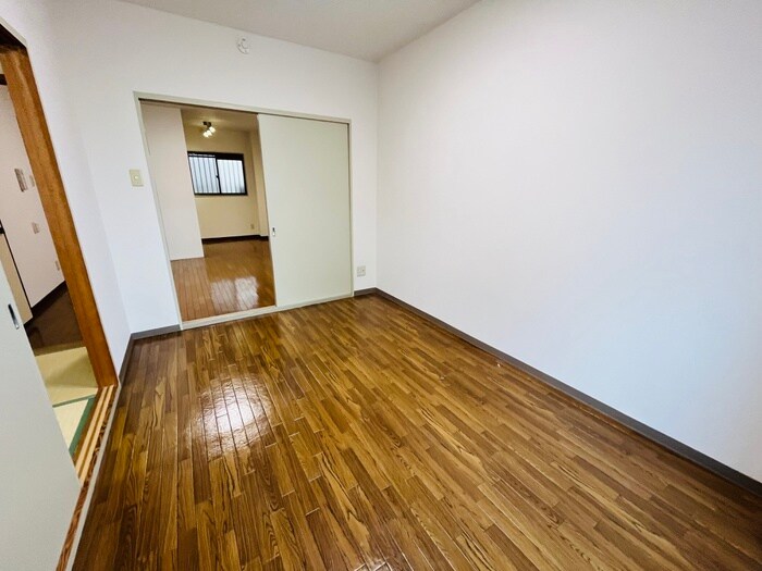 物件内観写真7　(居室)