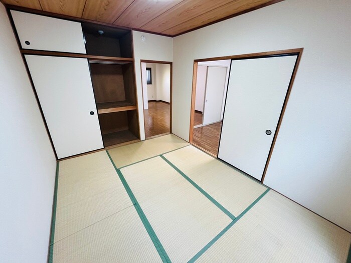 物件内観写真8　(居室)