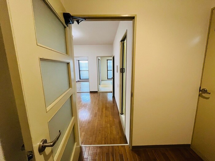 物件内観写真15　(廊下)