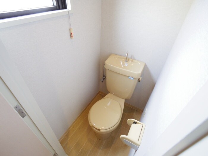 物件内観写真14　(トイレ)