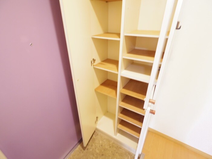 物件内観写真17　(靴箱)