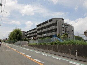 ﾒﾛﾃﾞｨ-ﾊｲﾑ枚方牧野公園(205)外観写真