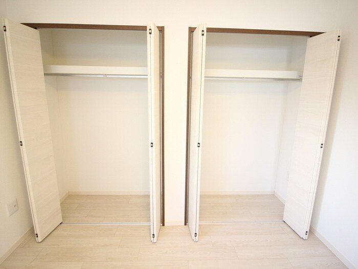 物件内観写真11　(収納)