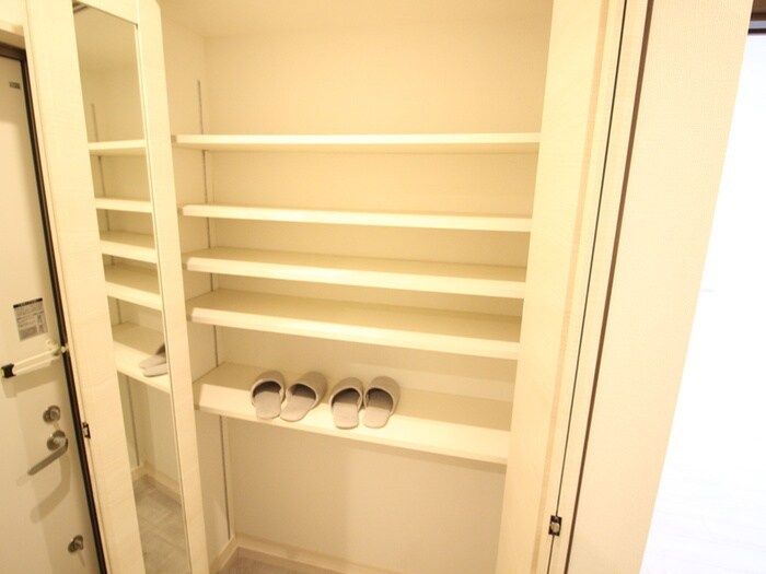 物件内観写真17　(靴箱)