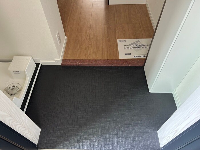 物件内観写真19　(玄関)