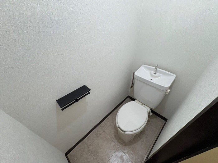 物件内観写真9　(トイレ)