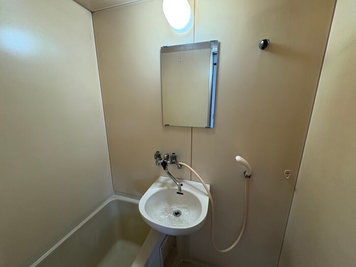 物件内観写真10　(洗面)