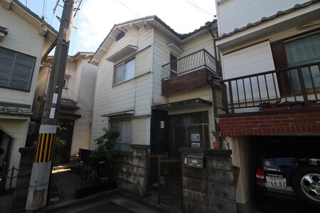 中茶屋貸家外観写真