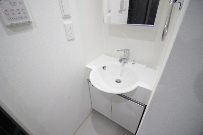 物件内観写真12　(洗面)