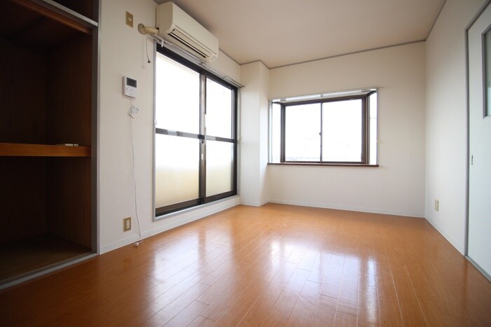 物件内観写真15　(居室)