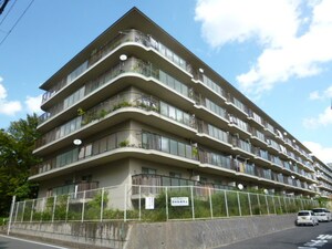 サンハイツ高槻11号館(585)外観写真