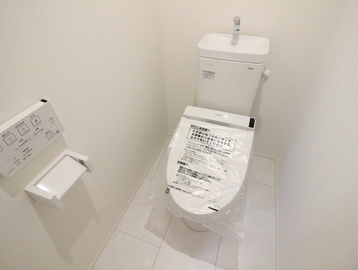 物件内観写真13　(トイレ)