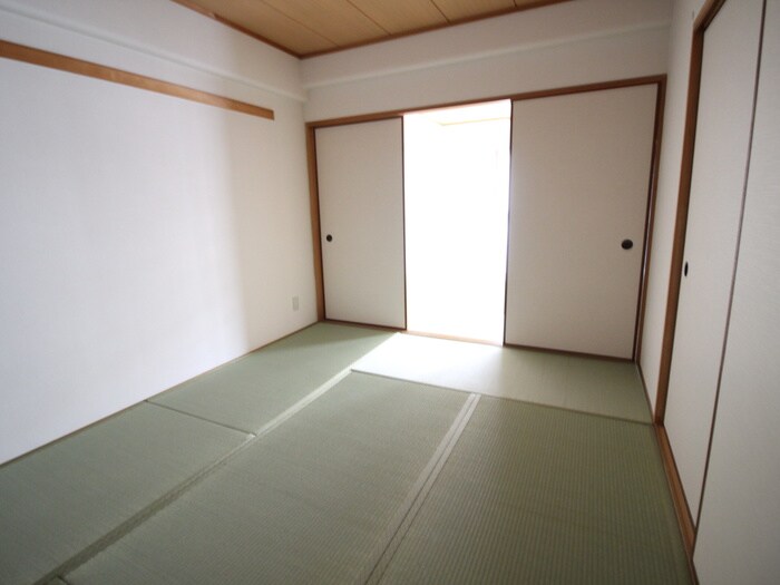 物件内観写真18　(居室)