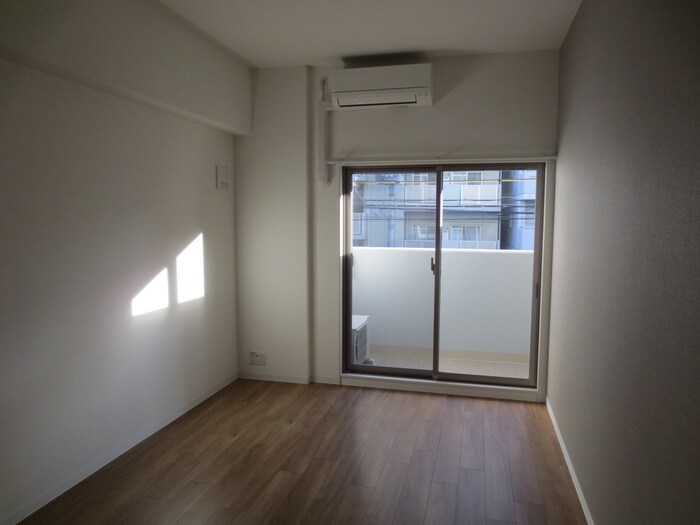 物件内観写真12　(居室)