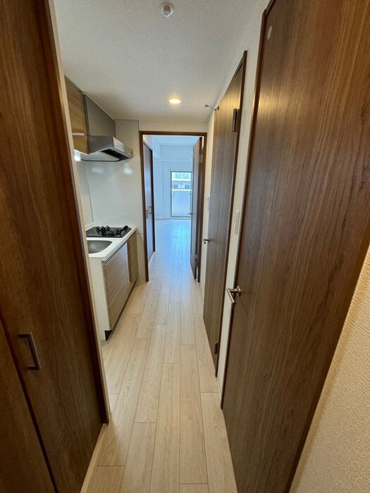 物件内観写真17　(廊下)