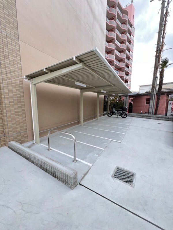 バイク置き場