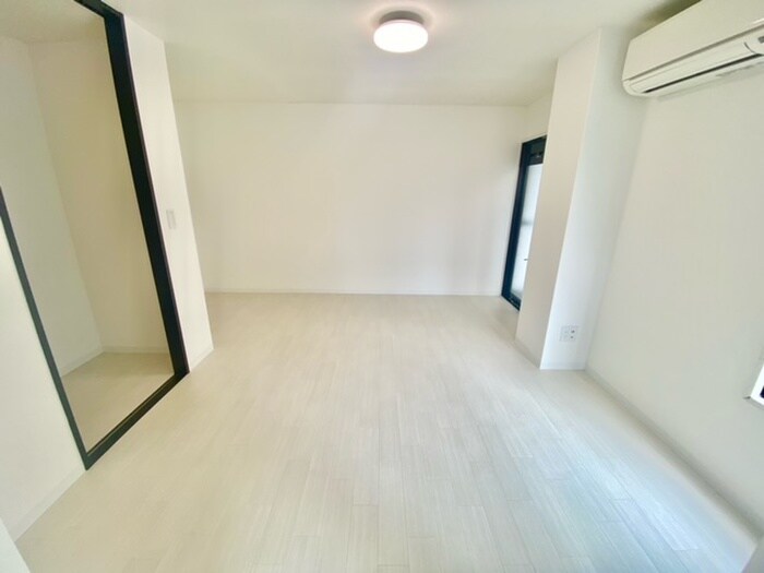 物件内観写真15　(居室)