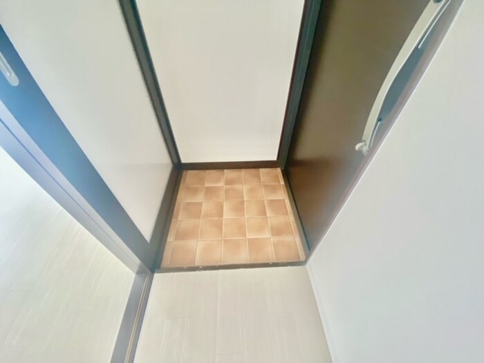 物件内観写真22　(玄関)