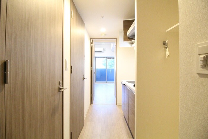物件内観写真16　(廊下)