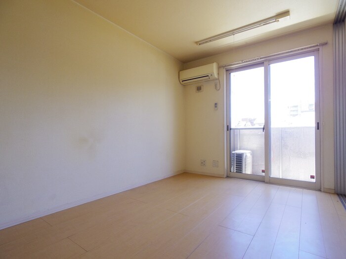 物件内観写真10　(居室)