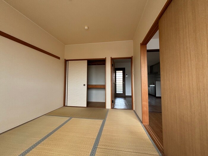 物件内観写真11　(居室)