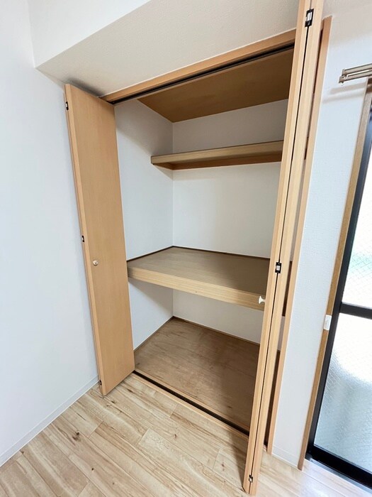 物件内観写真11　(収納)