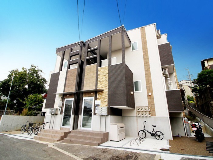 物件外観写真1　(外観写真)