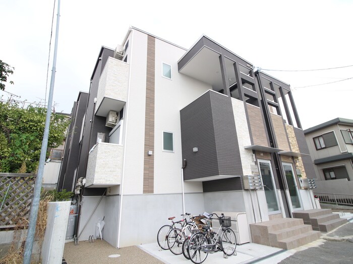 物件外観写真2　(外観写真)