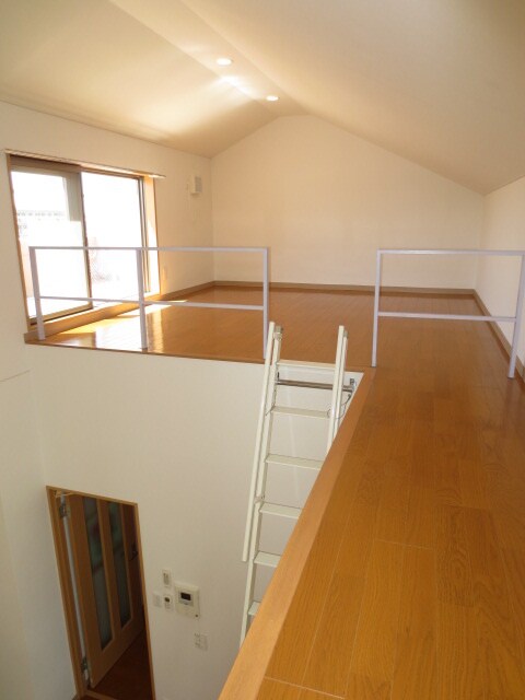 物件内観写真8　(ロフト)