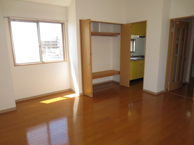 物件内観写真14　(居室)