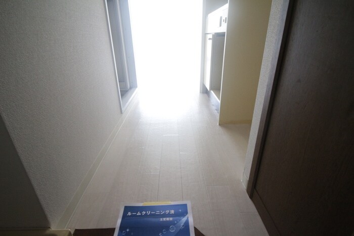 物件内観写真19　(廊下)