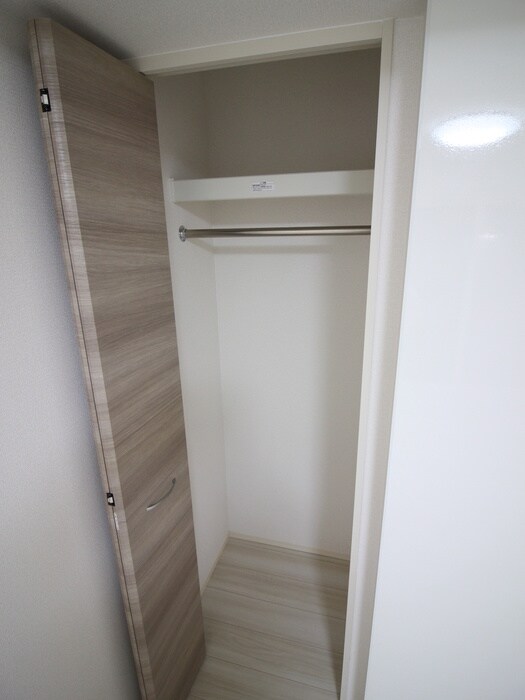 物件内観写真16　(収納)