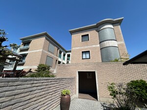 ランブラス長岡京外観写真