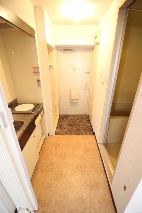 物件内観写真11　(廊下)