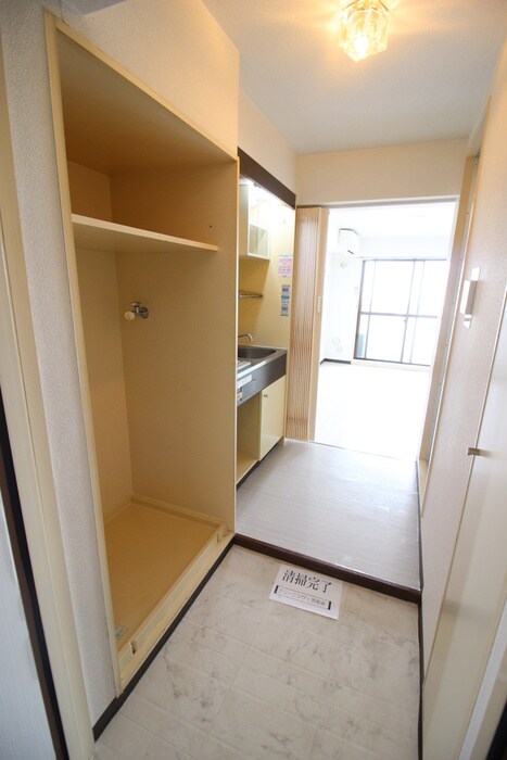 物件内観写真19　(玄関)