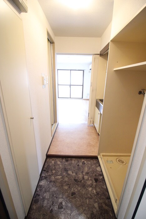 物件内観写真22　(玄関)