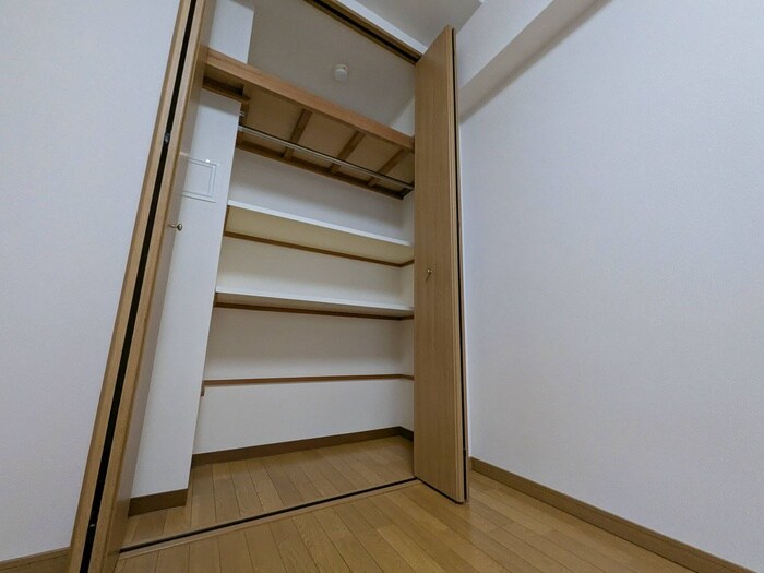 物件内観写真14　(収納)