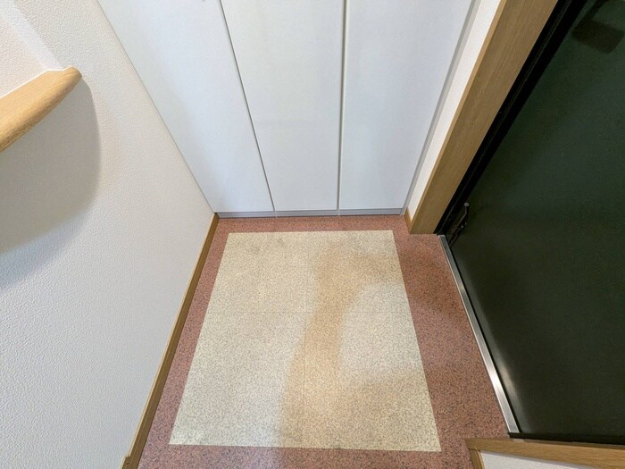 物件内観写真19　(玄関)