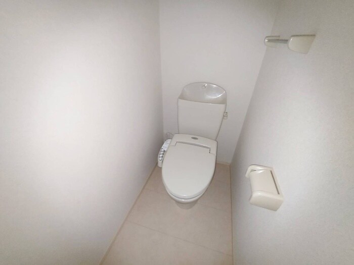 物件内観写真15　(トイレ)