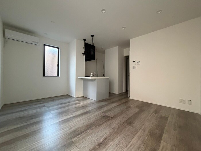 物件内観写真4　(居室)