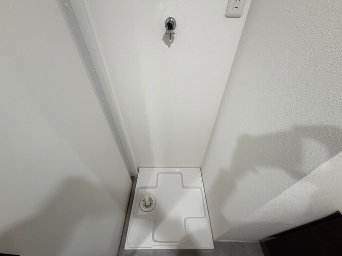 物件内観写真12　(洗濯機置場)