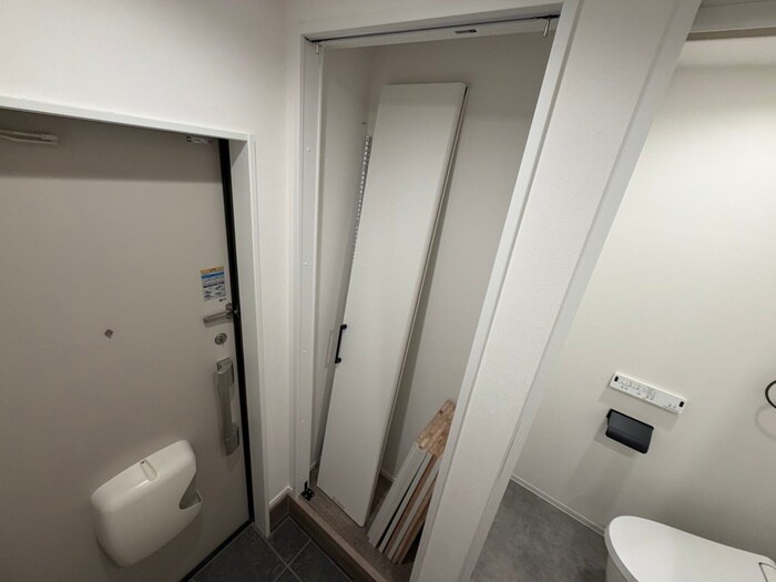 物件内観写真15　(靴箱)