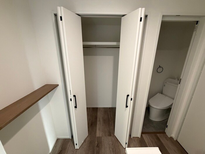 物件内観写真16　(収納)