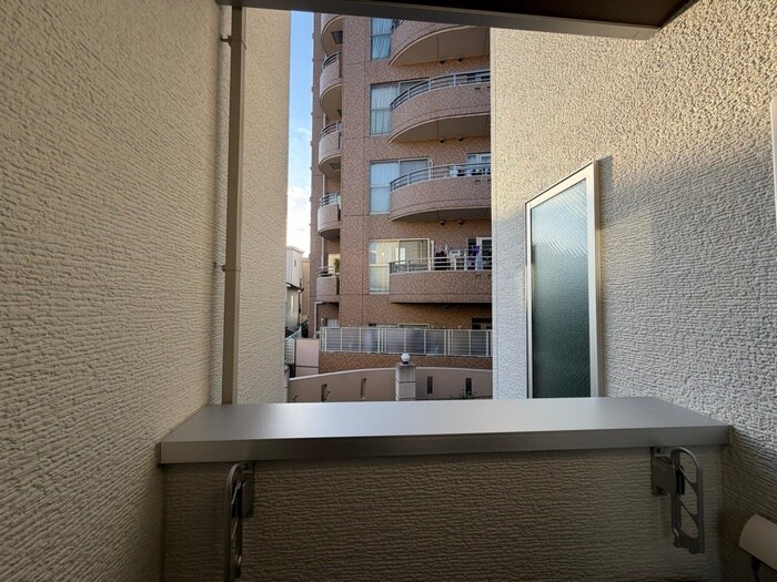 物件内観写真17　(室内からの展望)